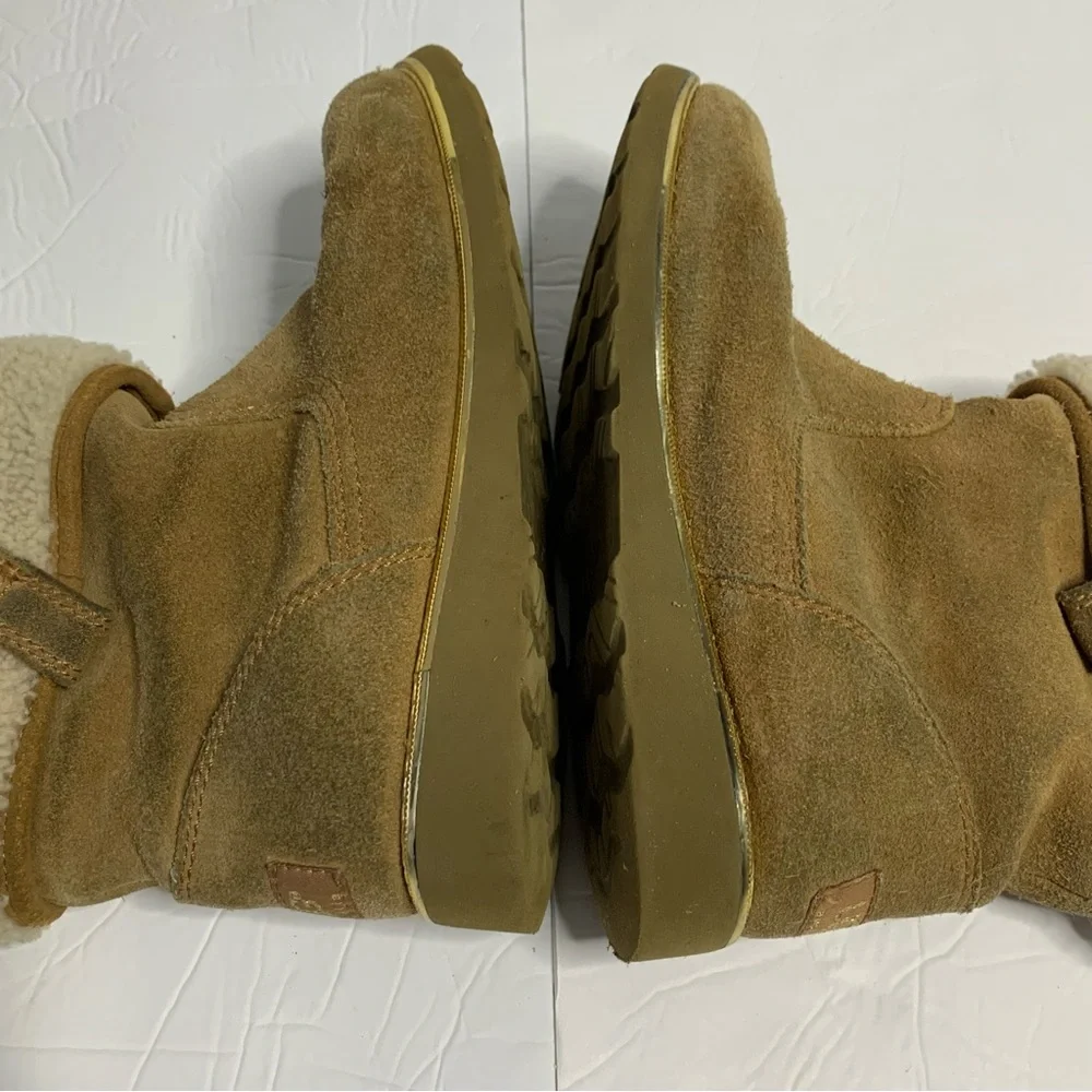 Ugg Australia Boots Youth Size 4 Callie Chestnut Suede Sheepskin 1005123K